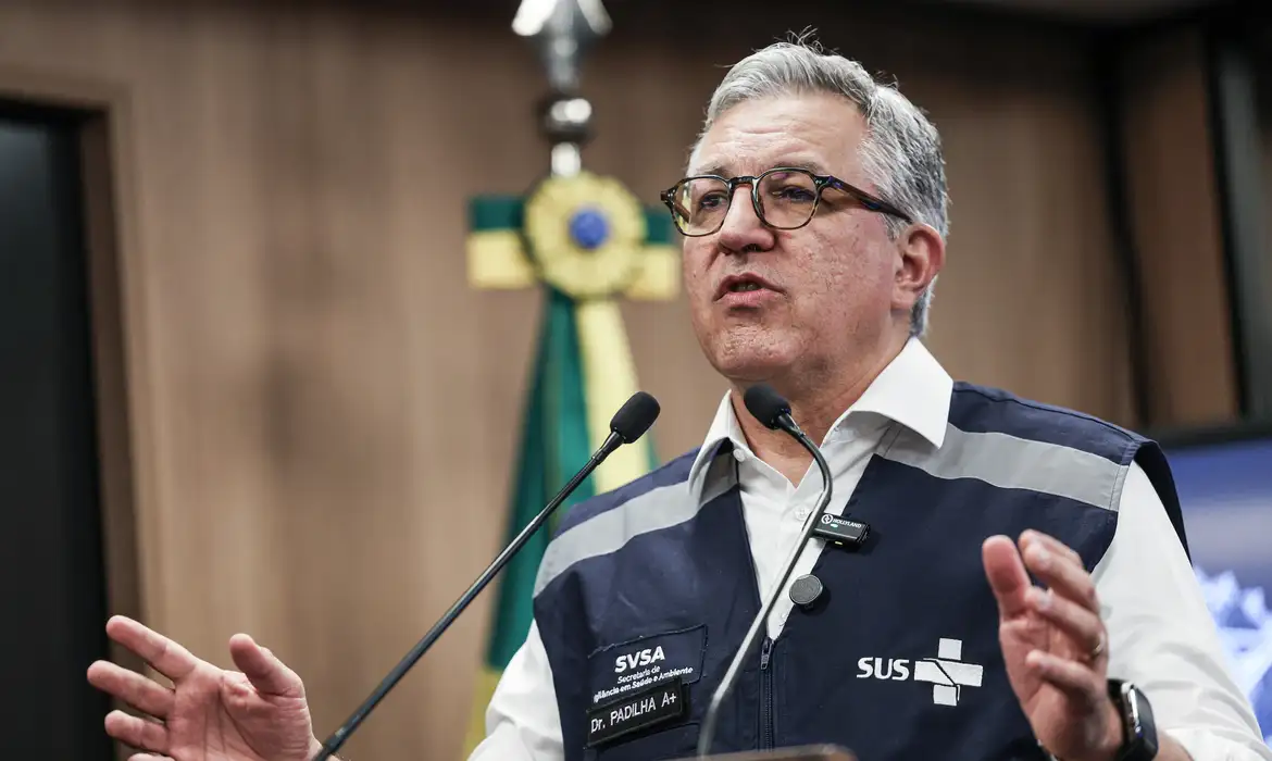 Brasil registra 29 casos suspeitos de intoxicação por metanol em dois meses e Ministério da Saúde teme aumento