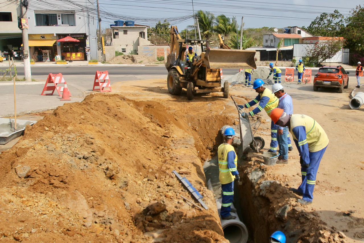 Governo do RJ inicia obras de drenagem, pavimentação e iluminação na Estrada da Fazendinha, em Búzios
