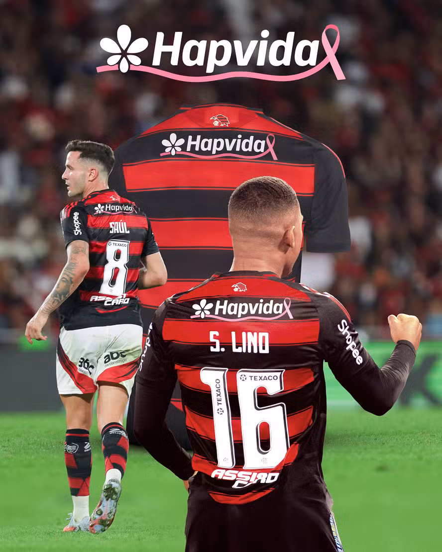 Flamengo entra em campo contra Cruzeiro com uniforme especial em apoio ao Outubro Rosa