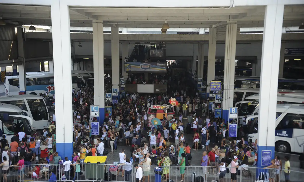 Rodoviária do Rio espera 226 mil passageiros no feriado e anuncia ‘Black Friday’ com ofertas especiais