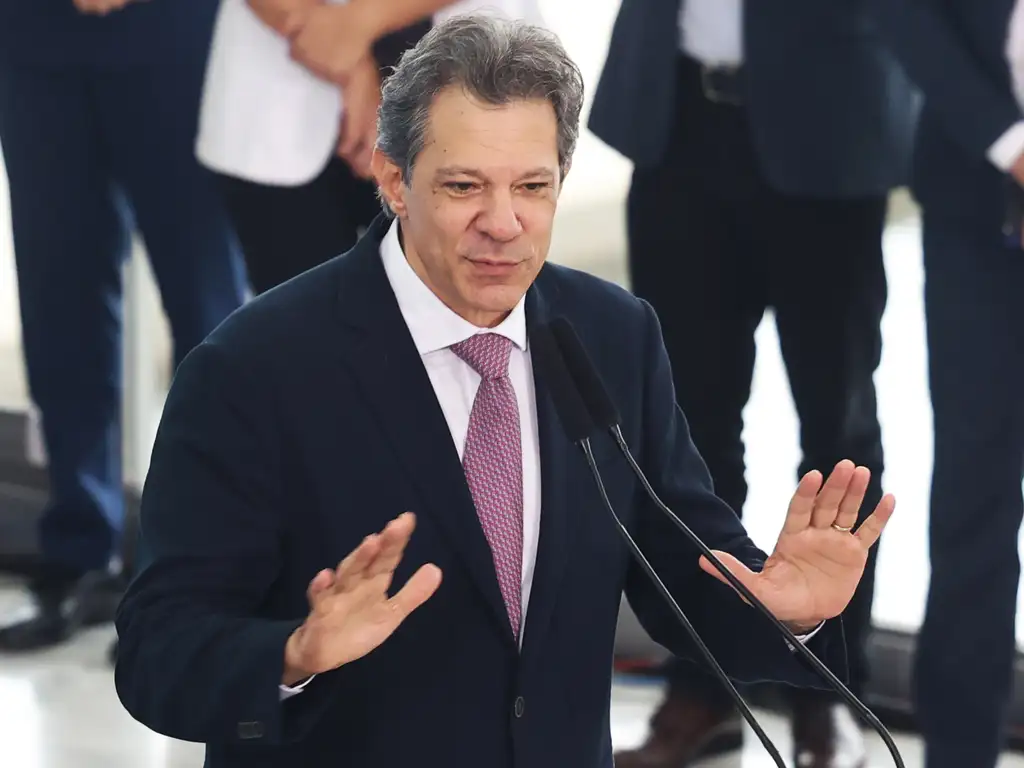 Datafolha revela Haddad também empatado com Flávio Bolsonaro no 2º turno e anima PT