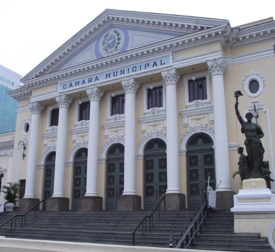 Lei ‘Anti-Oruam’ é aprovada em Niterói após arquivamento na Câmara do Rio