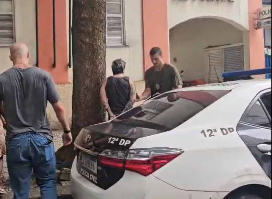 Homem é preso por violência física e psicológica contra a mãe em Copacabana