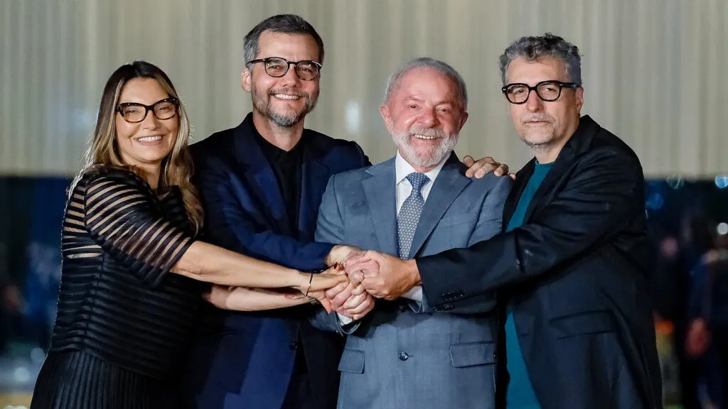 Vídeo: Lula liga para Wagner Moura e ator se emociona com elogio ao cinema brasileiro