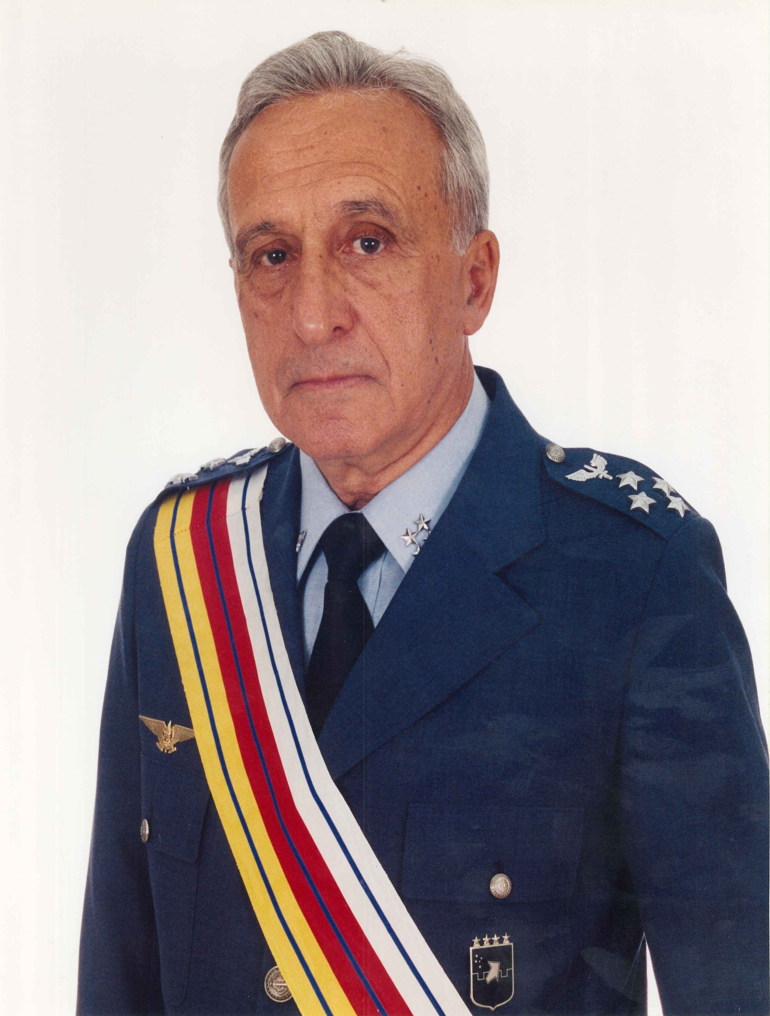 Morreu aos 93 anos o tenente-brigadeiro Carlos de Almeida Baptista, ex-comandante da Aeronáutica