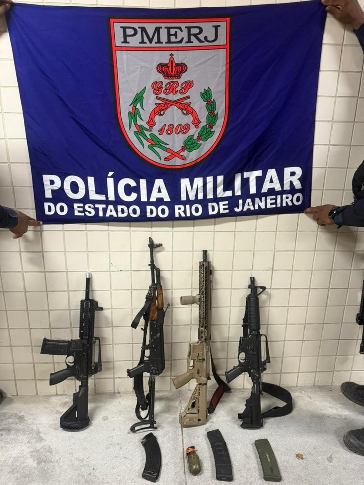 Ação da PM deixa 4 mortos em Belford Roxo; fuzis são apreendidos