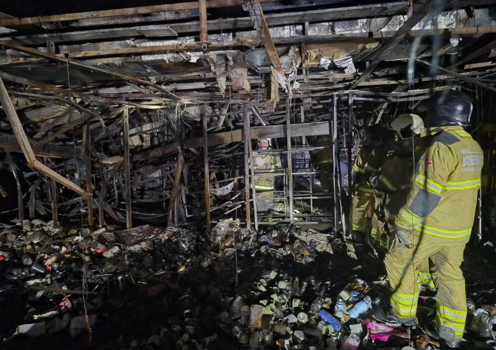 CREA-RJ recebeu denúncias e fez nove fiscalizações no Shopping Tijuca antes de incêndio com duas mortes