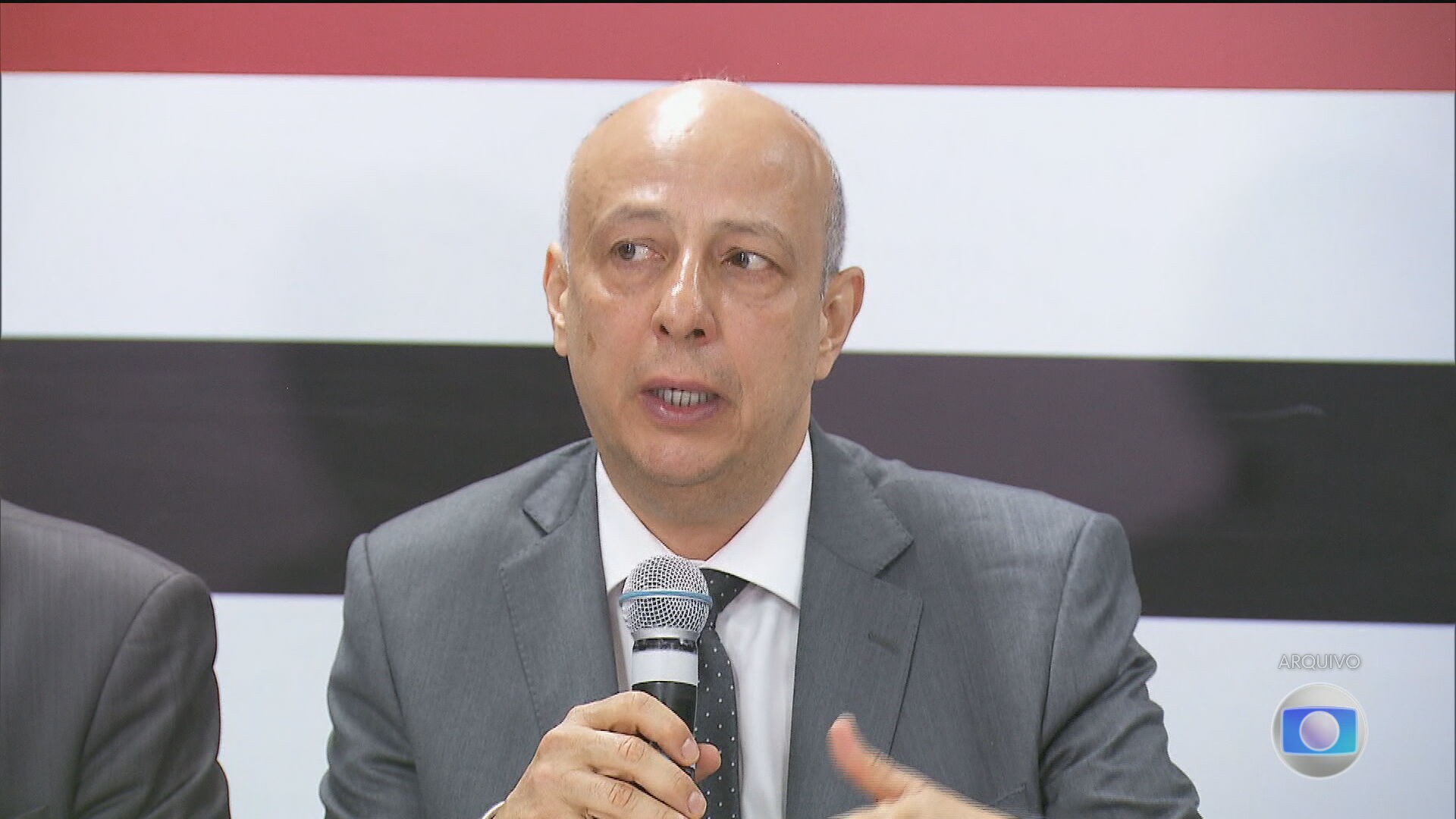 Polícia prende três integrantes do PCC suspeitos de mandar matar ex-delegado