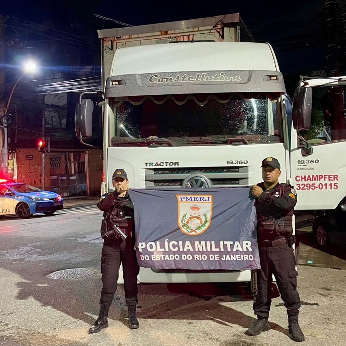 PM recupera caminhão roubado com bebidas em São Cristóvão; carga é avaliada em R$ 60 mil