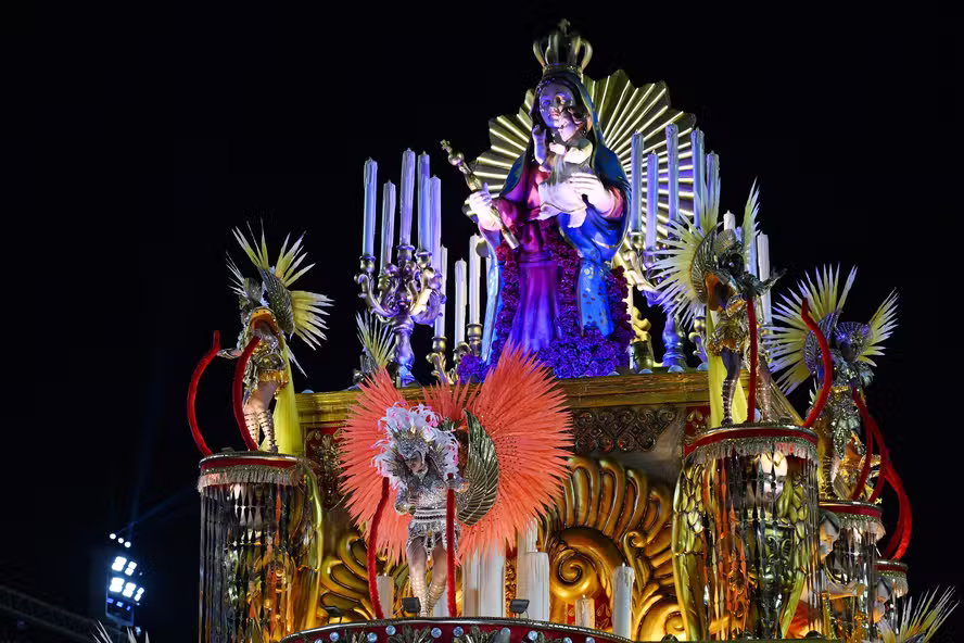 Jurados revelam o porquê de perdas de décimos que tiraram título de Beija-Flor e Vila Isabel