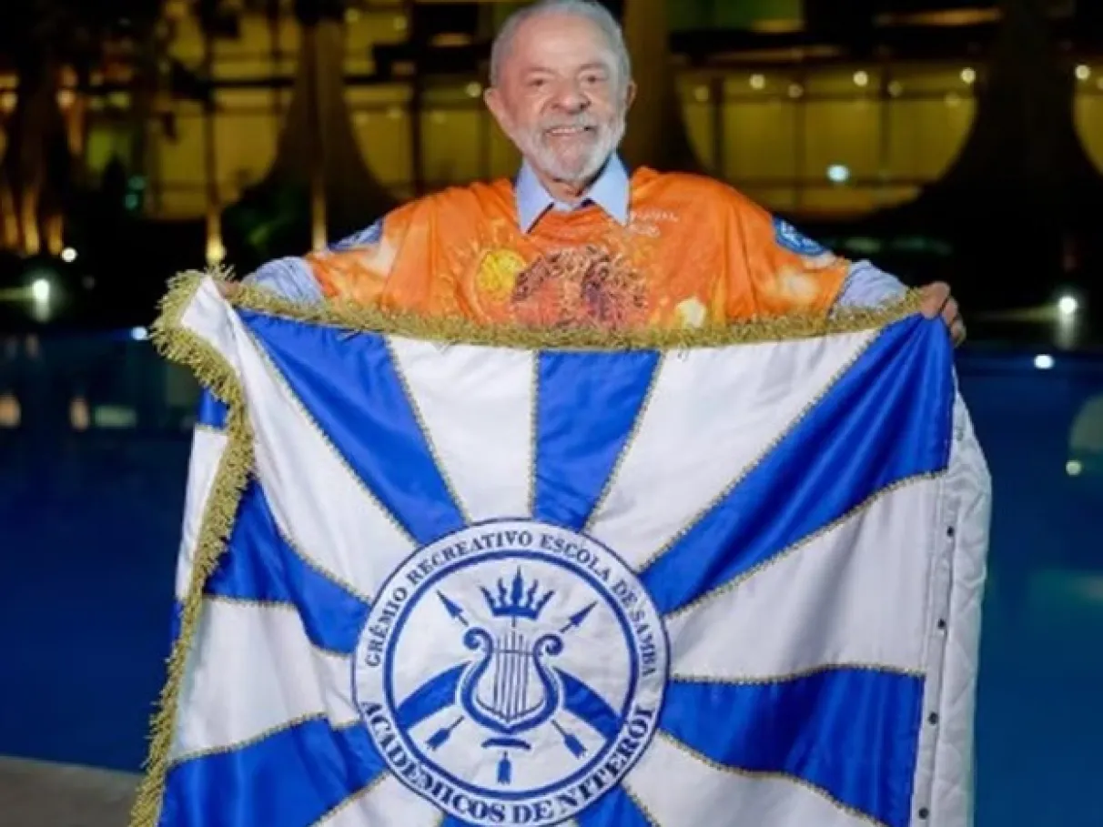 TSE rejeita pedido do PL para investigar Lula por homenagem no desfile da Acadêmicos de Niterói