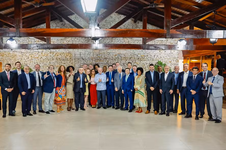 Jantar com Motta na Granja: Lula cobra pautas da base e acelerar acordo Mercosul-UE