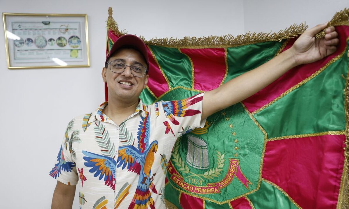 Mangueira detalha setores do enredo sobre Mestre Sacaca