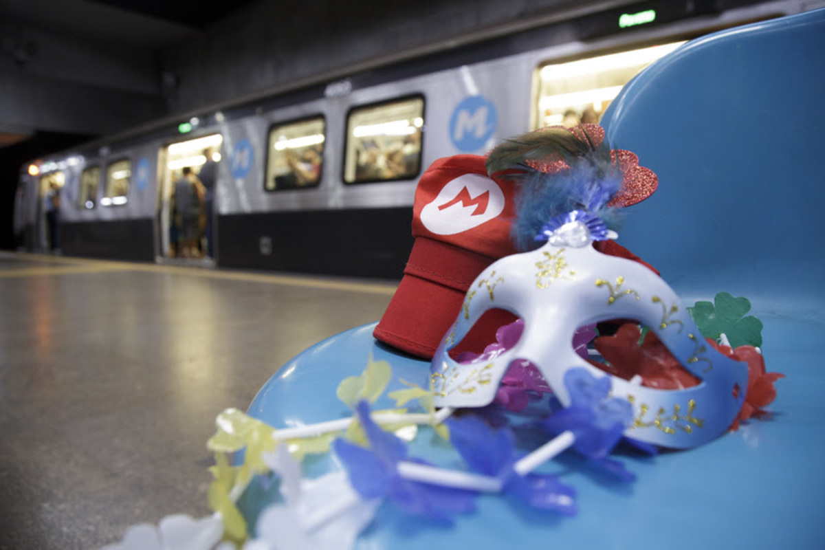 Desfile das Campeãs e futebol: MetrôRio terá operação 24h neste fim de semana