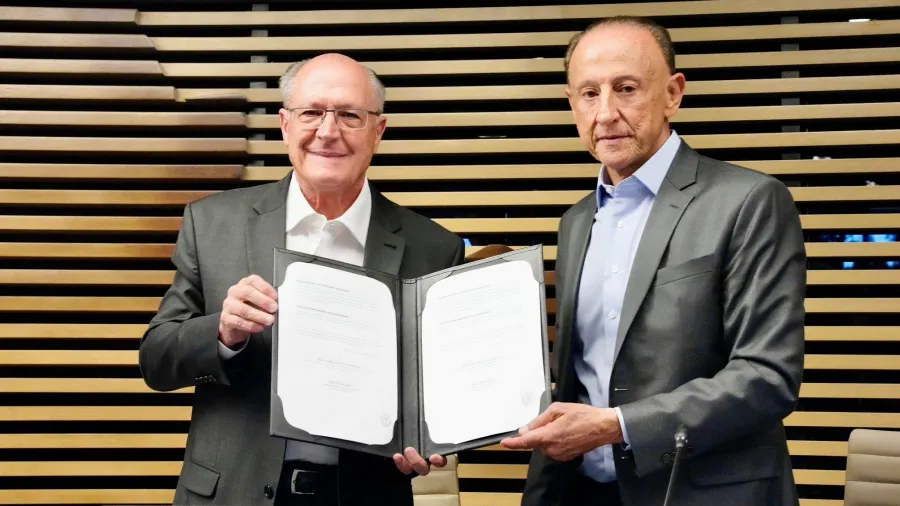 Alckmin afirma que redução da jornada e fim da escala 6×1 seguem tendência mundial