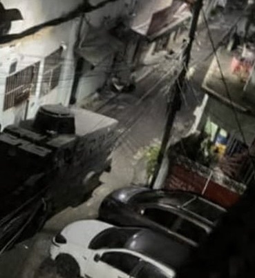 Três homens são presos com dois fuzis em operação no Jorge Turco