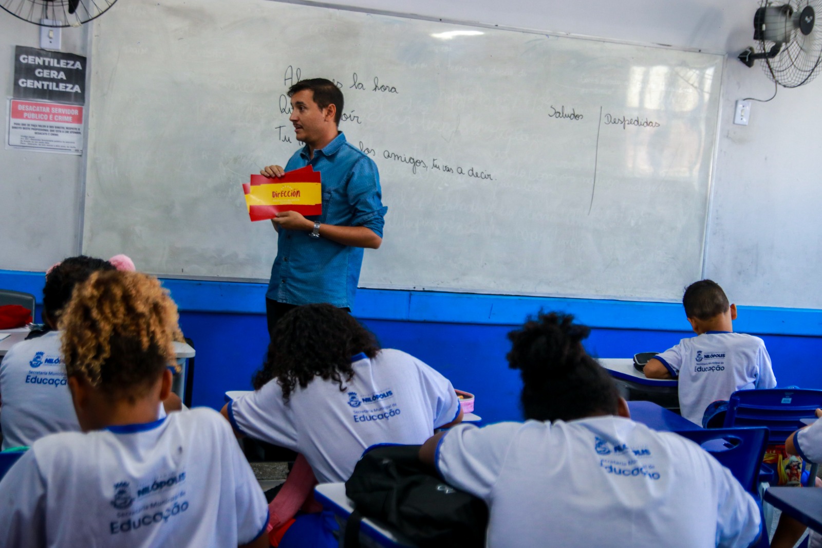 TJRJ derruba lei de Nilópolis que proibia aulas sobre gênero sem autorização dos pais