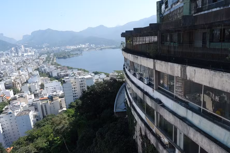 O hotel fantasma de Ipanema: do luxo à resistência 