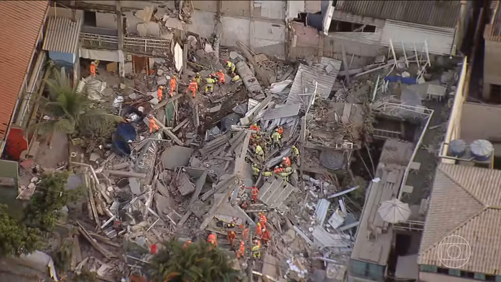Quatro pessoas seguem desaparecidas após desabamento de prédio em BH que matou oito
