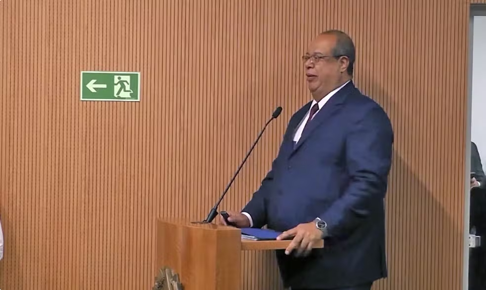 CNJ afasta desembargador do TJRJ por decisões ‘equivocadas’ no caso Refit