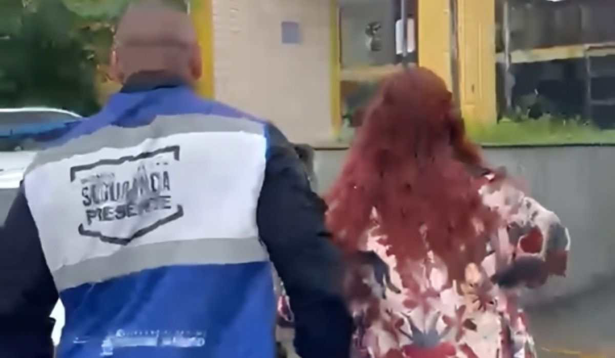 Mulher é presa por aplicar golpe do falso Pix de R$ 1,5 mil em estabelecimento na Baixada