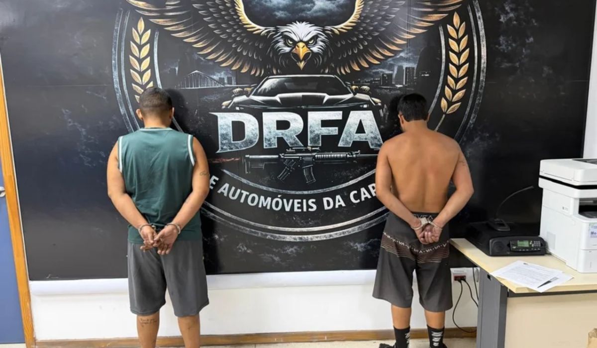 Quadrilha que sequestrava vítimas durante desmonte de carros é alvo de operação no Rio