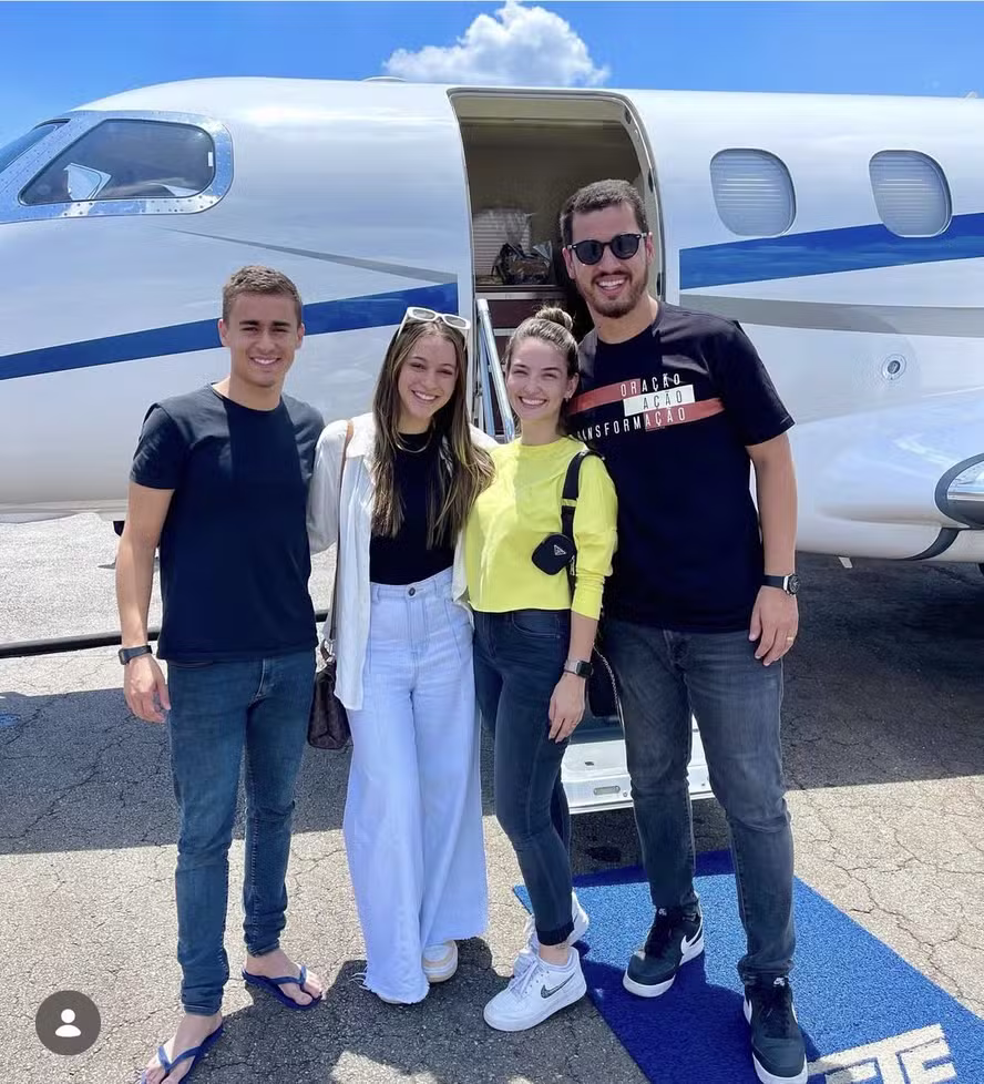 Nikolas Ferreira usou jato de ligado a Daniel Vorcaro durante caravana pró-Bolsonaro em 2022