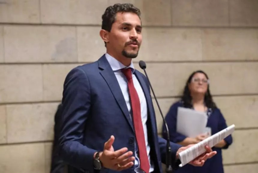 Defesa de vereador Salvino Oliveira entra com Habeas Corpus no TJ-RJ