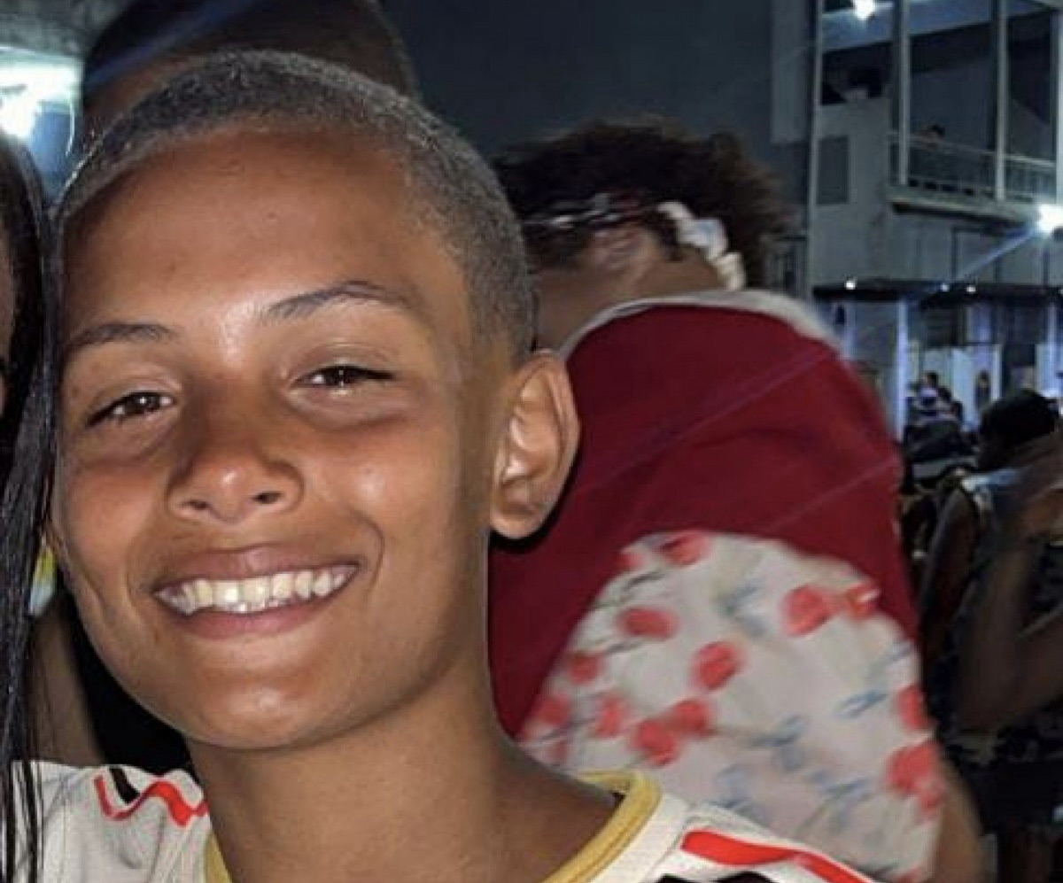 Família abre vaquinha para custear enterro de adolescente arremessado de ônibus