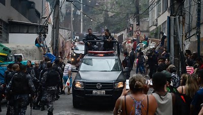 Operações e violência na Maré deixaram 160 mortos e escolas sem aulas pelo equivalente a ano letivo