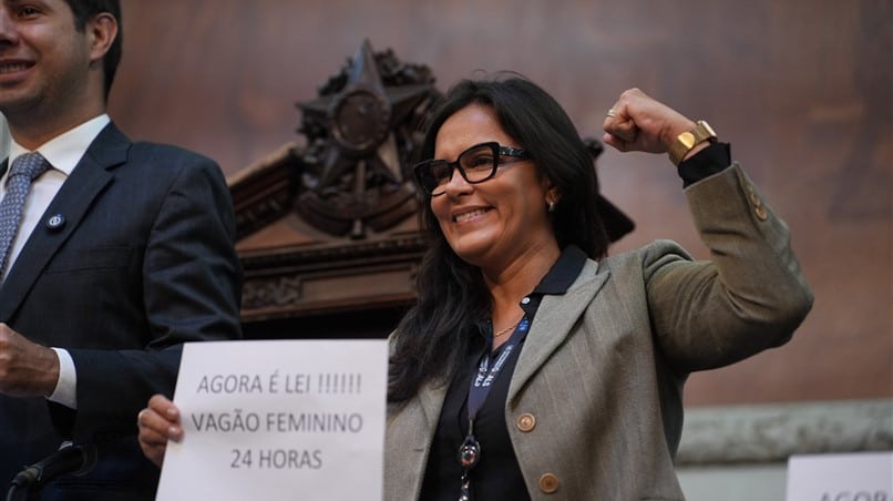 Alerj marca 20 anos de lei do vagão feminino e debate segurança no transporte