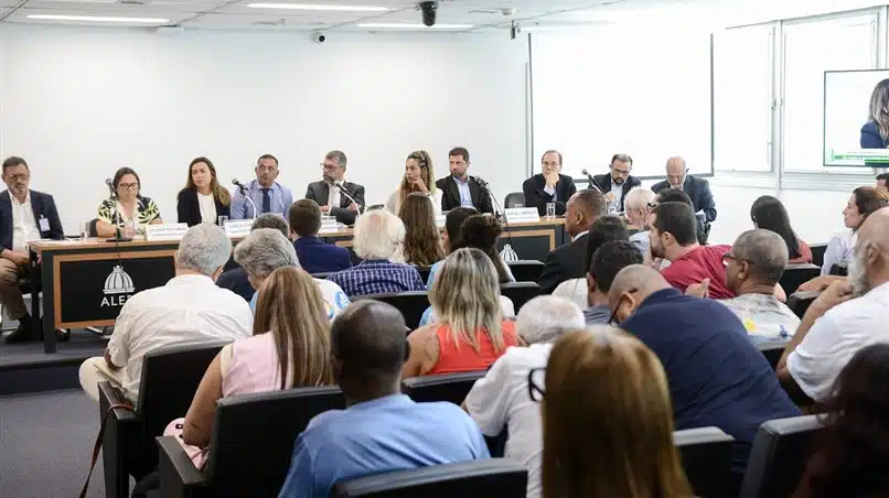 Agenersa confirma revisão de contratos de saneamento e mira tarifas