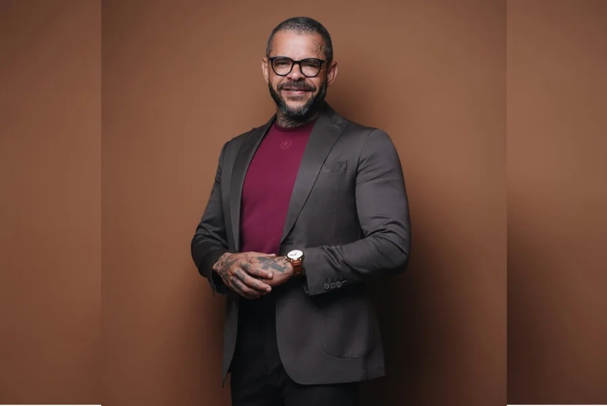 Mãe acusa pastor de usar imagem de filho autista para arrecadar dinheiro