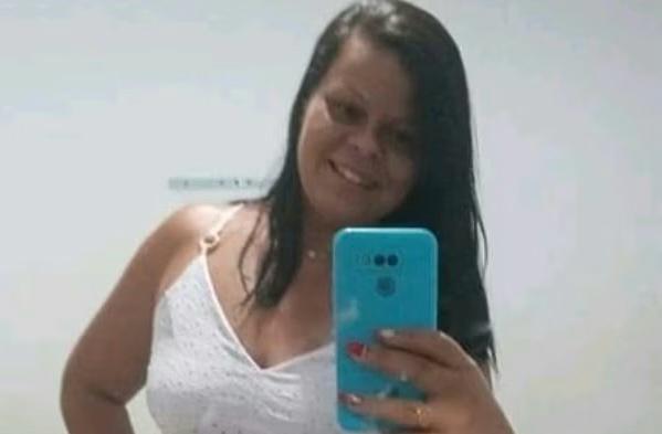 Mulher é morta a facadas em São Gonçalo no Dia Internacional da Mulher; ex-namorado é preso