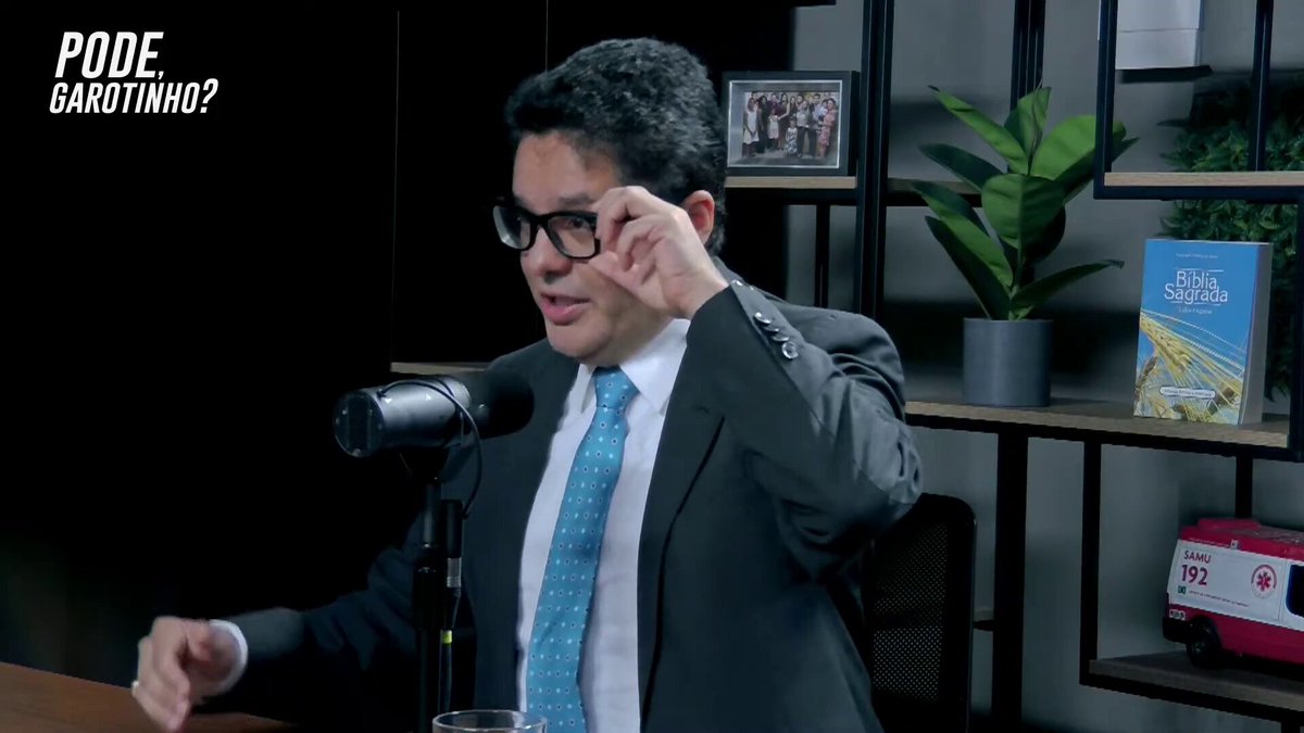 Victor Travancas é exonerado após críticas ao governo do Rio