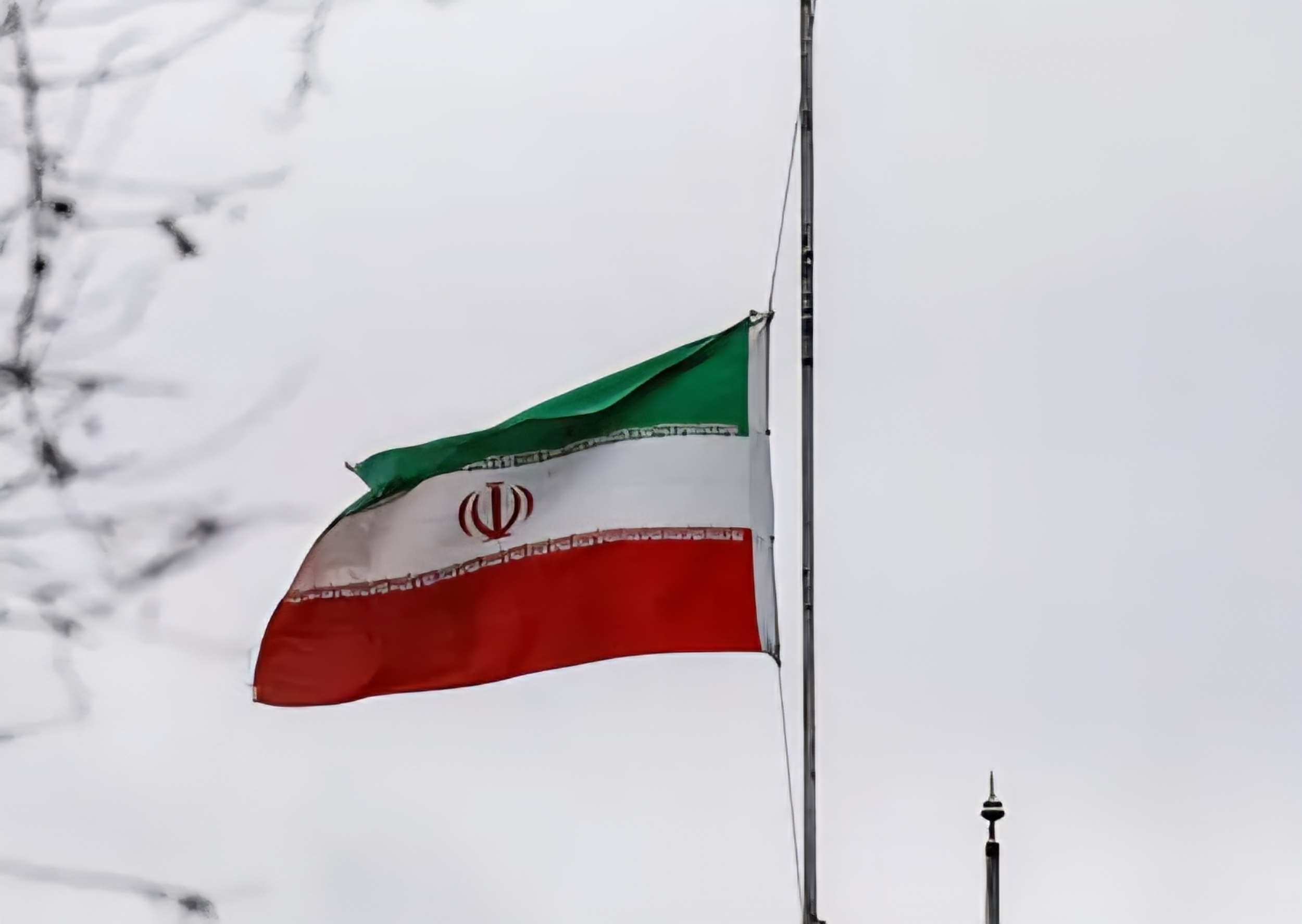 Irã rejeita nova rodada de negociações com os EUA e acusa governo Trump de ‘exigências excessivas’