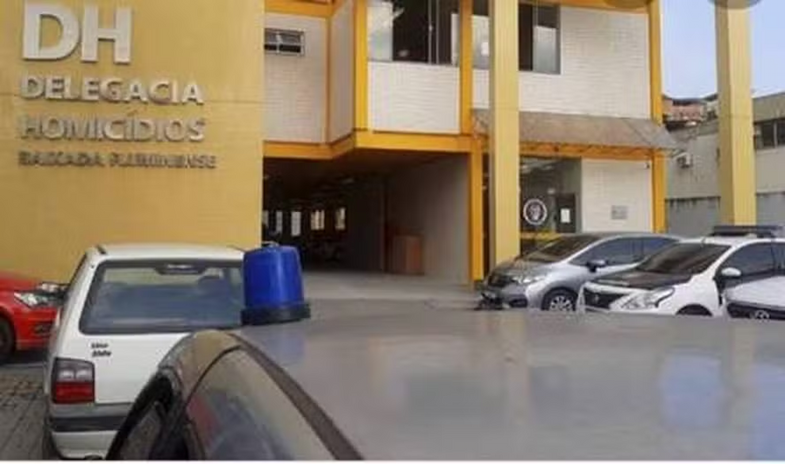 Ataque a tiros em bar deixa três mortos em Nova Iguaçu