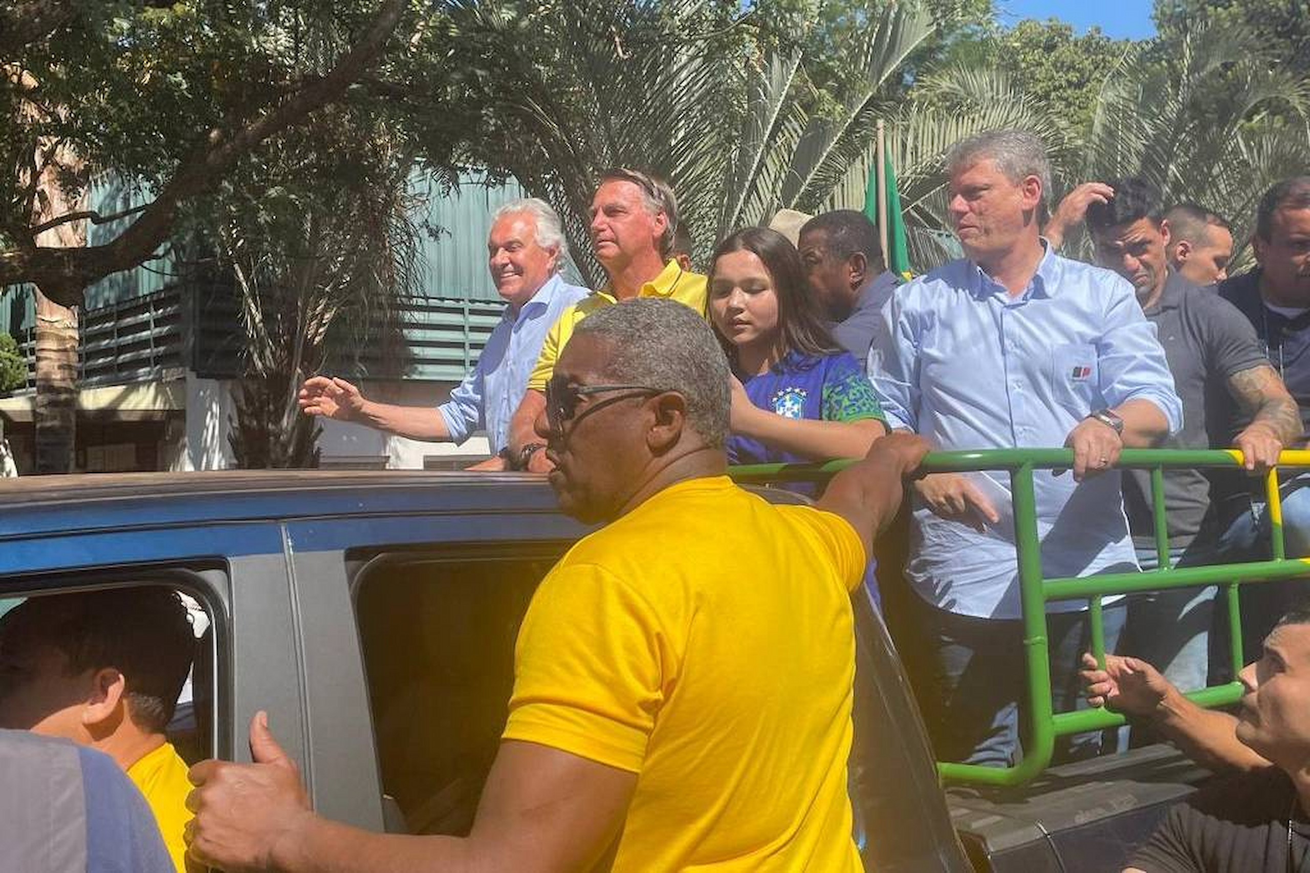 Feiras de agronegócio se consolidam como palco político da direita no país