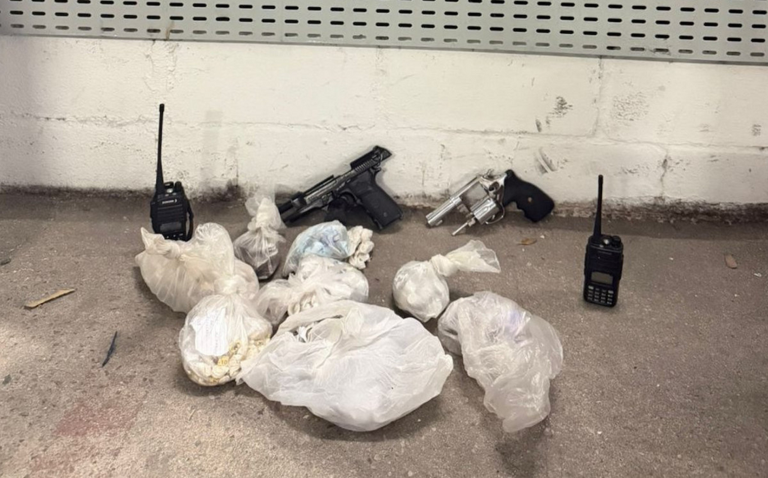 Tiroteio em Curicica deixa um morto e cinco presos em operação da PM