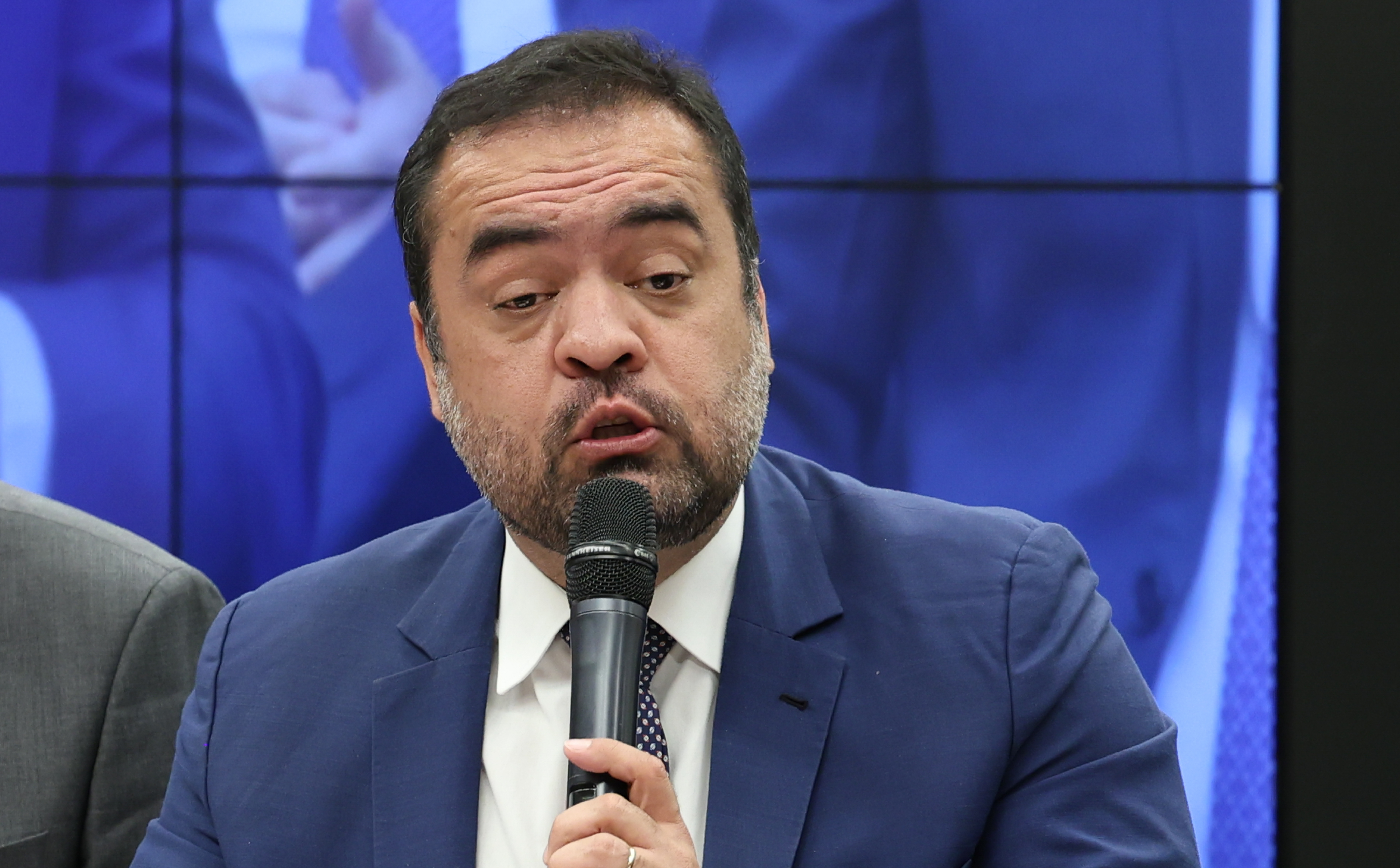 Cláudio Castro rebate críticas de Luiz Paulo: ‘vendeu o Menezes Cortes para o filho do governador que era seu patrão’