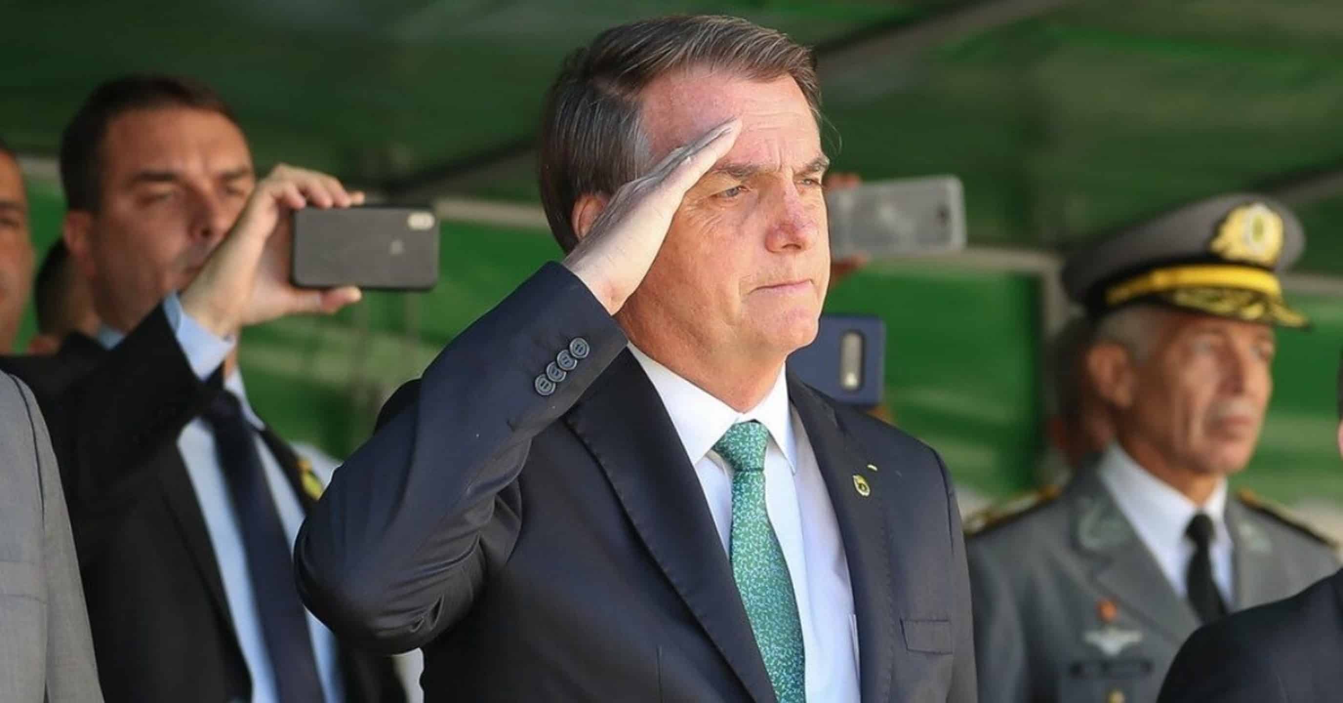 STM autoriza entrega de documentos militares de Bolsonaro em ação de perda de patente