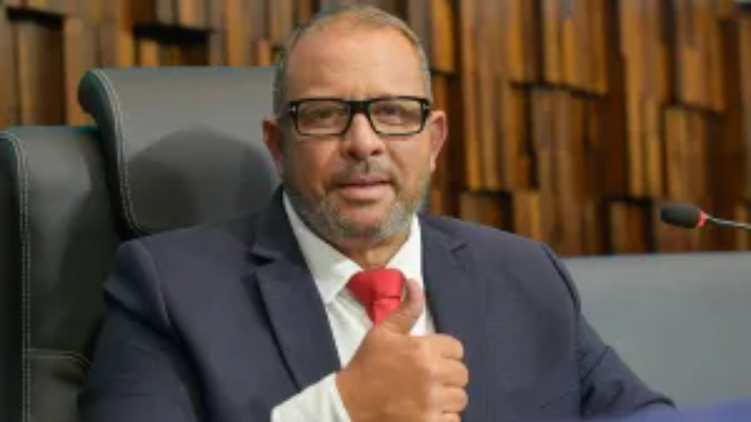 Delaroli marca reunião para definir nova eleição na Alerj com recontagem de votos no TRE-RJ