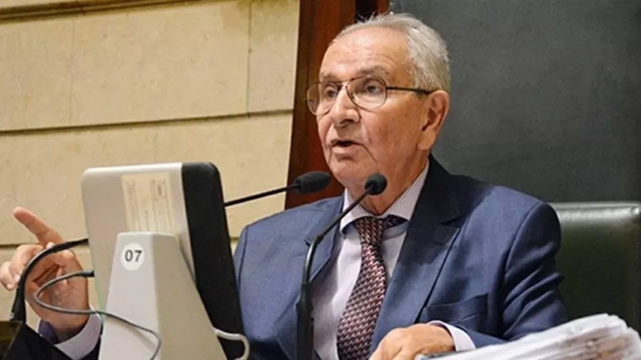 Alerj aprova Medalha Tiradentes para Jorge Felippe