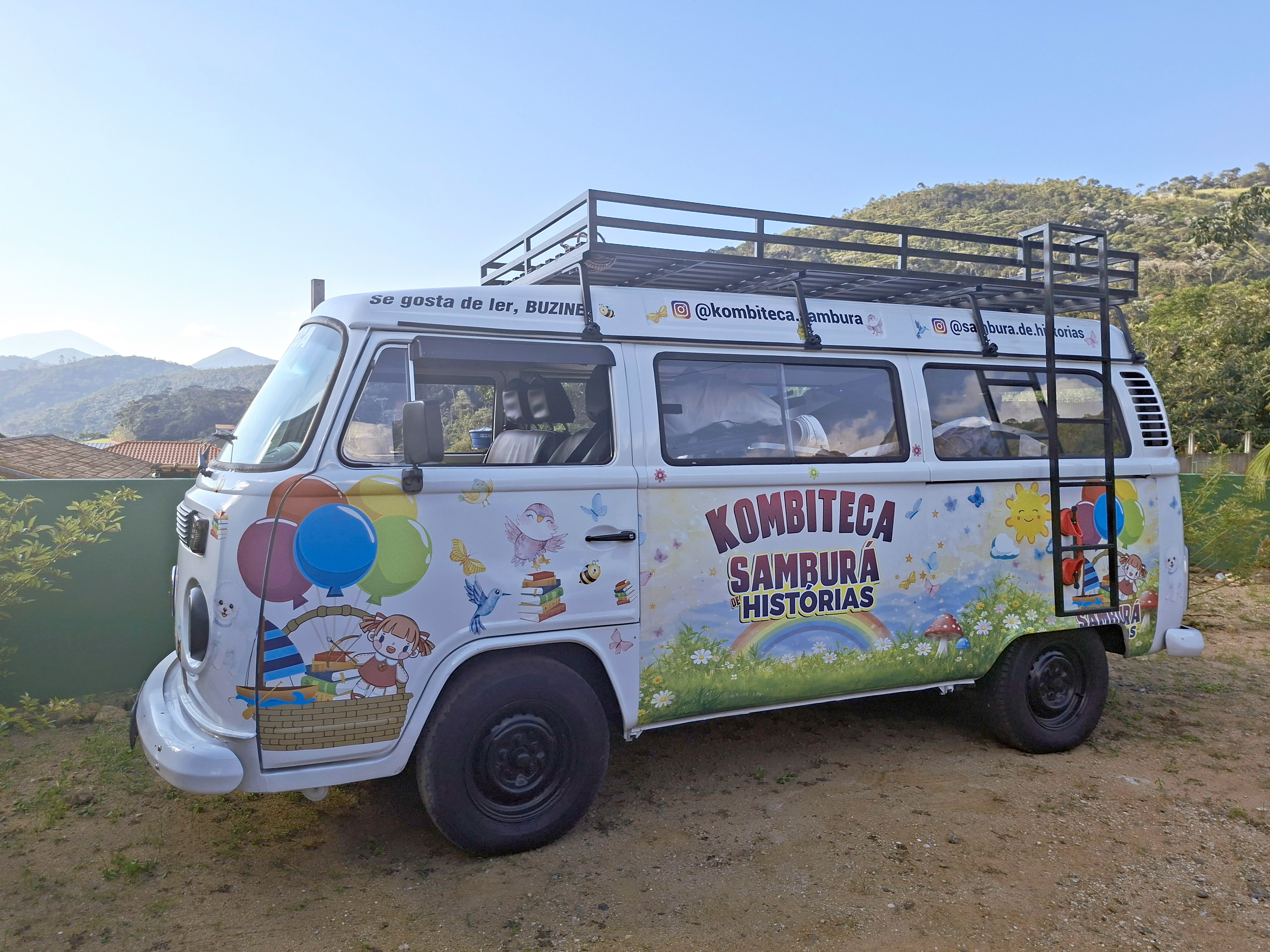 ‘Kombiteca’ leva contação de histórias gratuita pelo Rio