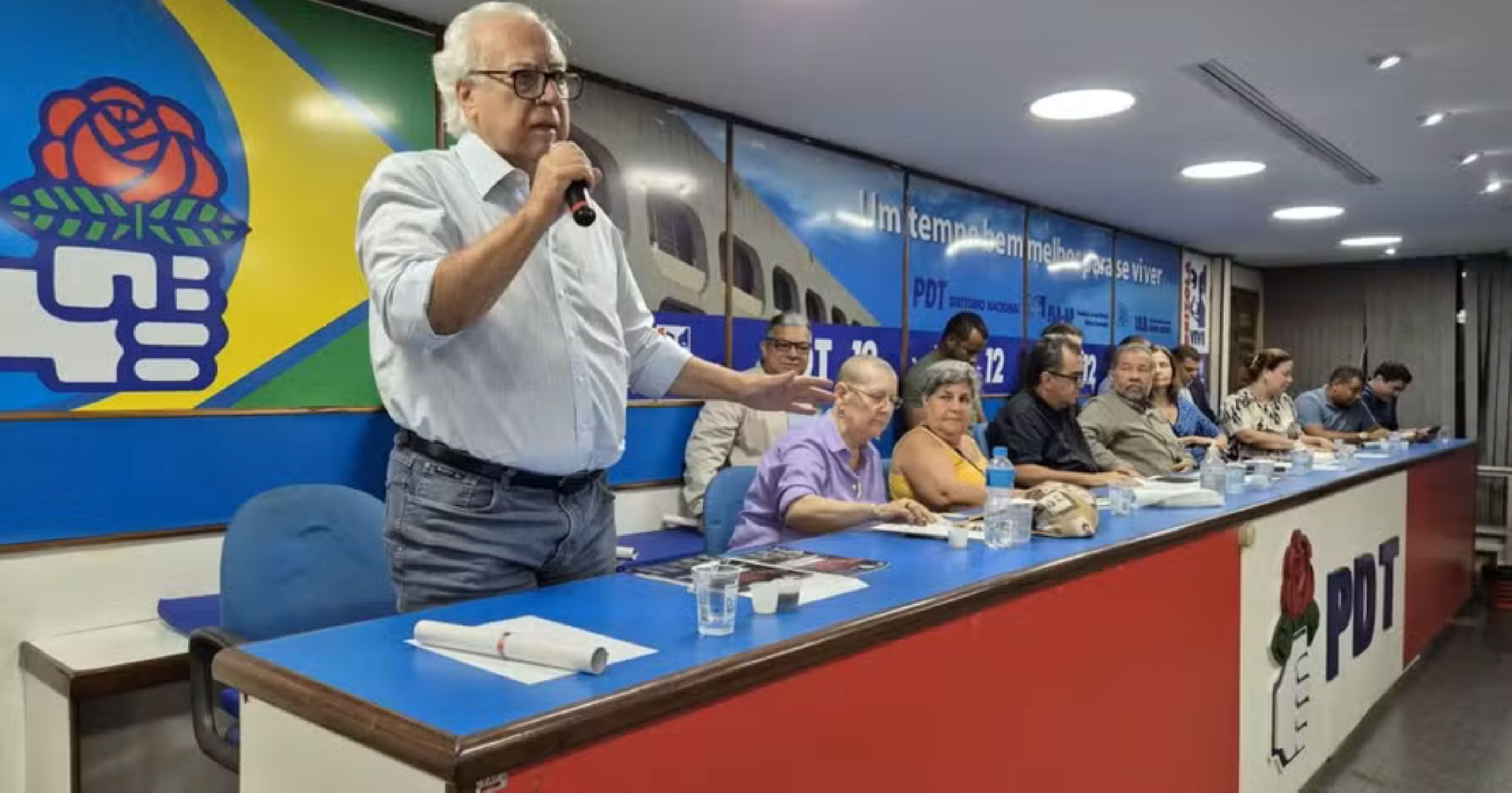 Senado no RJ acirra disputa com articulação de Lupi por Miro Teixeira