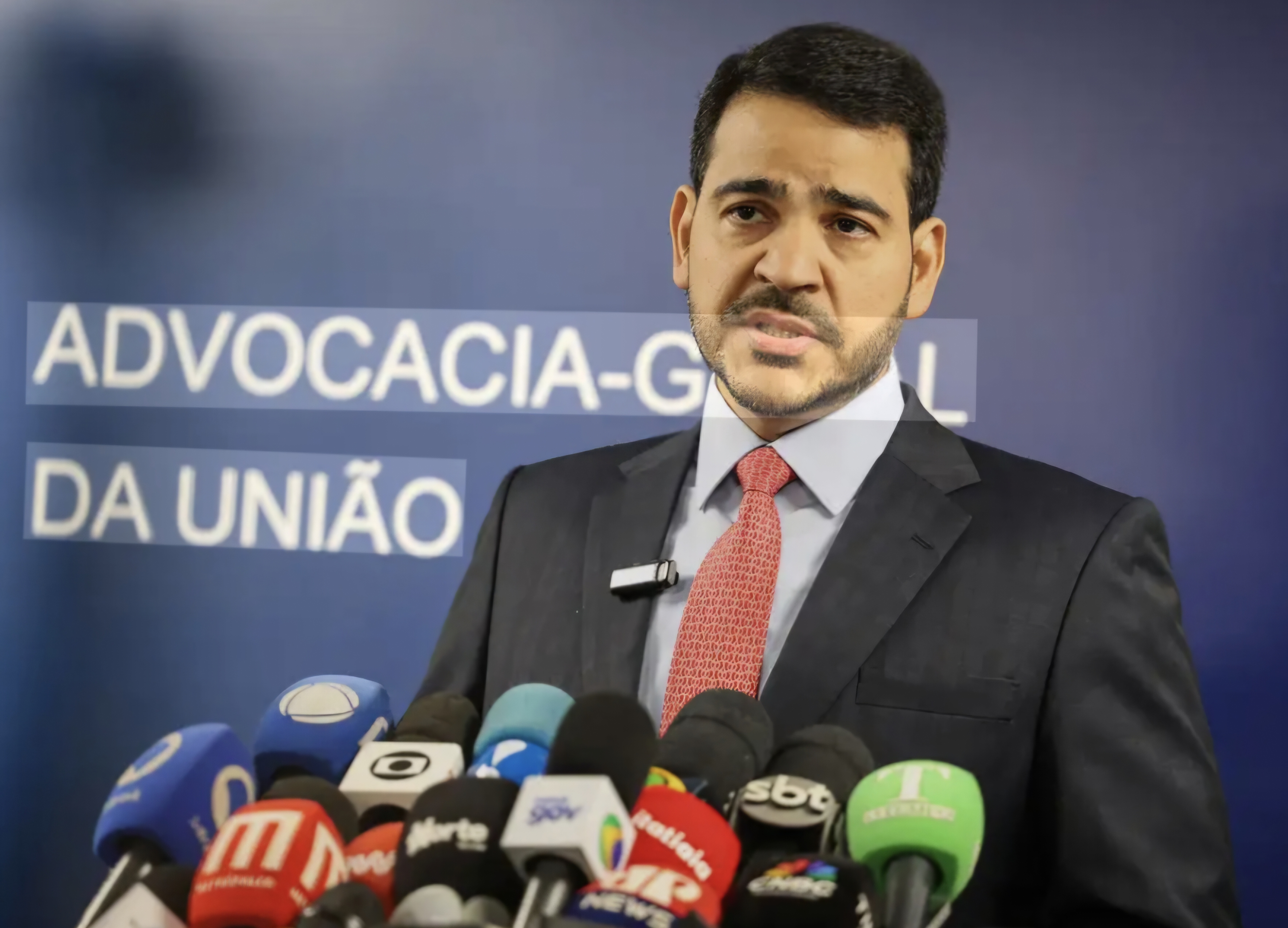 Relator dá aval a Jorge Messias para o STF; sabatina será no dia 29