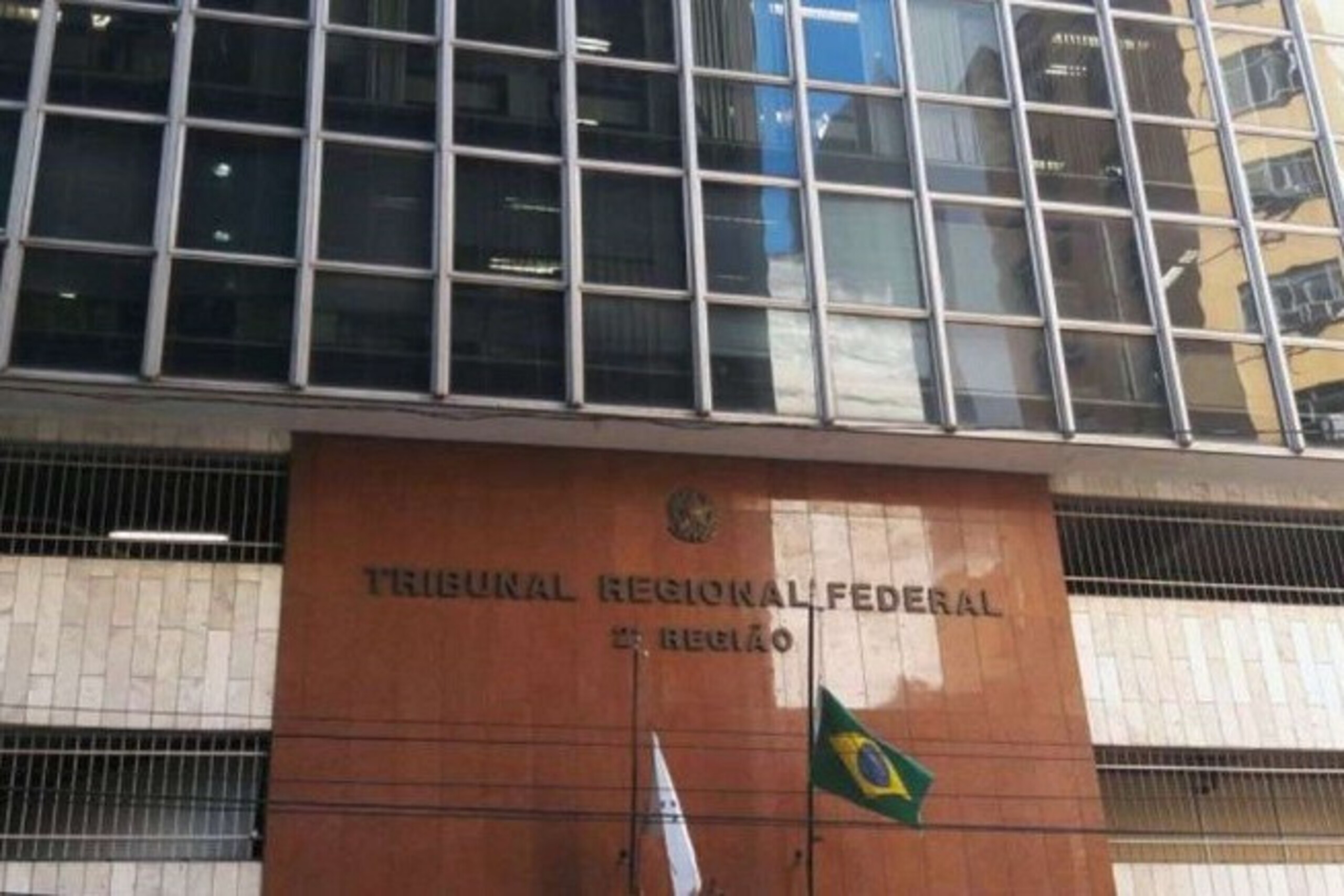 TRF-2 mantém liminar que derruba imposto na exportação de petróleo