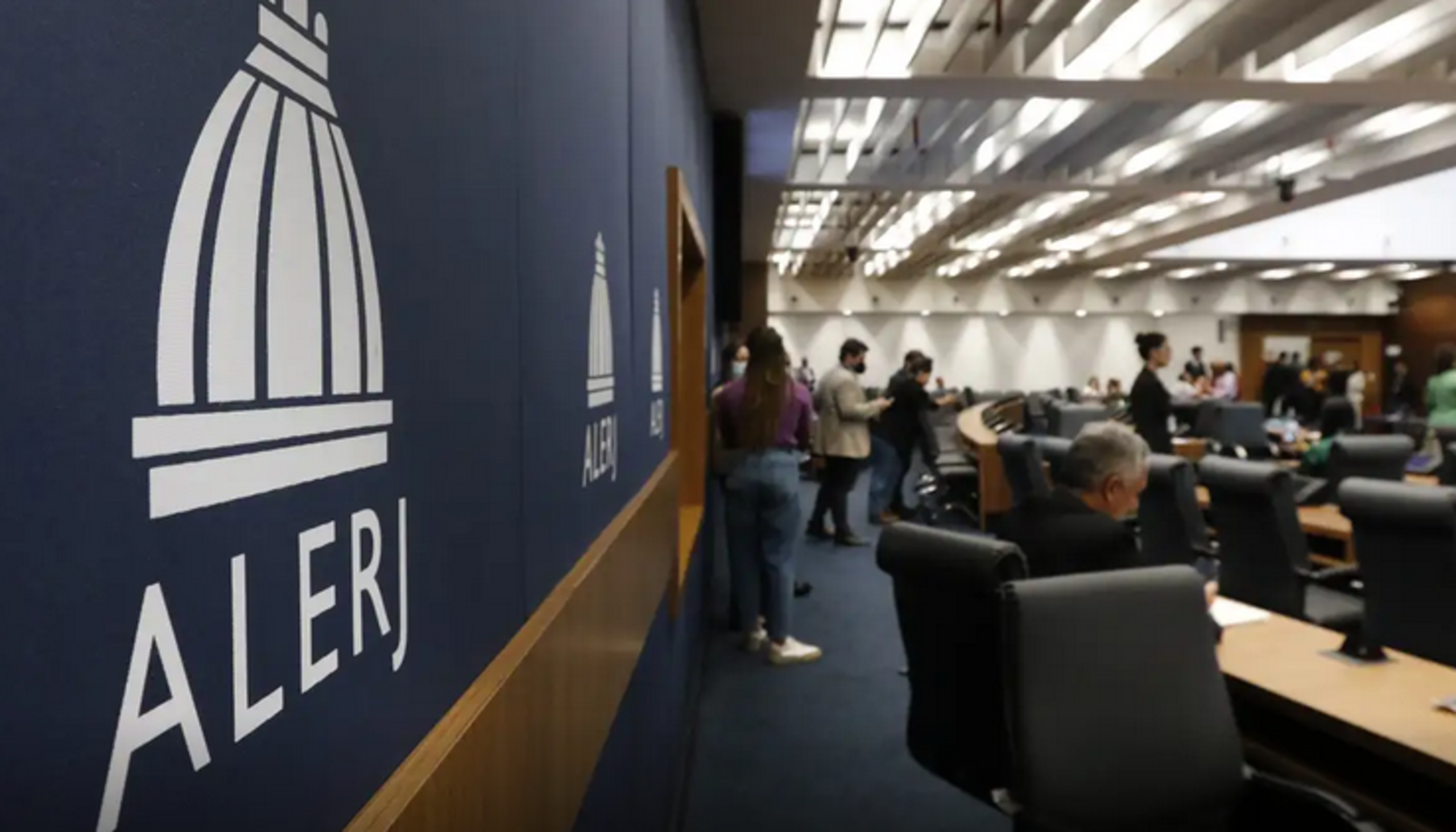 Em protesto contra voto aberto, oposição anuncia boicote à eleição da Alerj  e eleva tensão na Casa