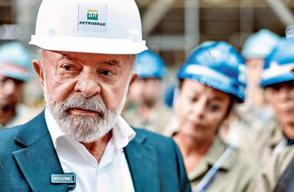 Lula prepara pacote de benesses para conter desaprovação a seis meses da eleição