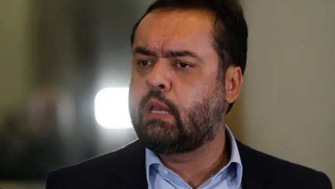 Castro reage às críticas de Rosenverg: “Se vendeu duas vezes a Bacellar e agora tem surto de mau-caratismo”; vídeo